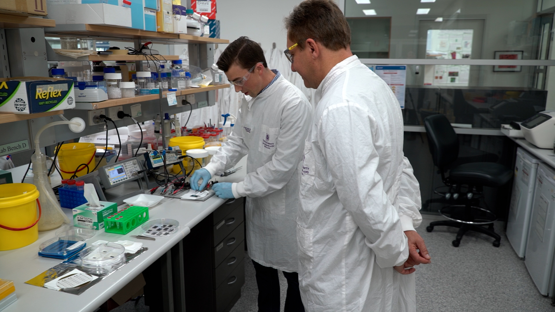 Professor Matt Trau and Dr Alain Wuethrich, Early Warning for Immune System Over-reaction in Cancer Treatment and COVID-19  