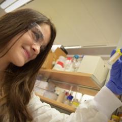 AIBN summer intern Milena Gomes.