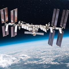 The International Space Station (ISS) is hosting experiments with an antimicrobial surface developed at AIBN.