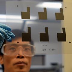 Dr Miaoqiang Lyu is working on an ink formula that could screen print better zinc batteries: flexible power sources that are stronger, cheaper and – crucially - rechargeable. 